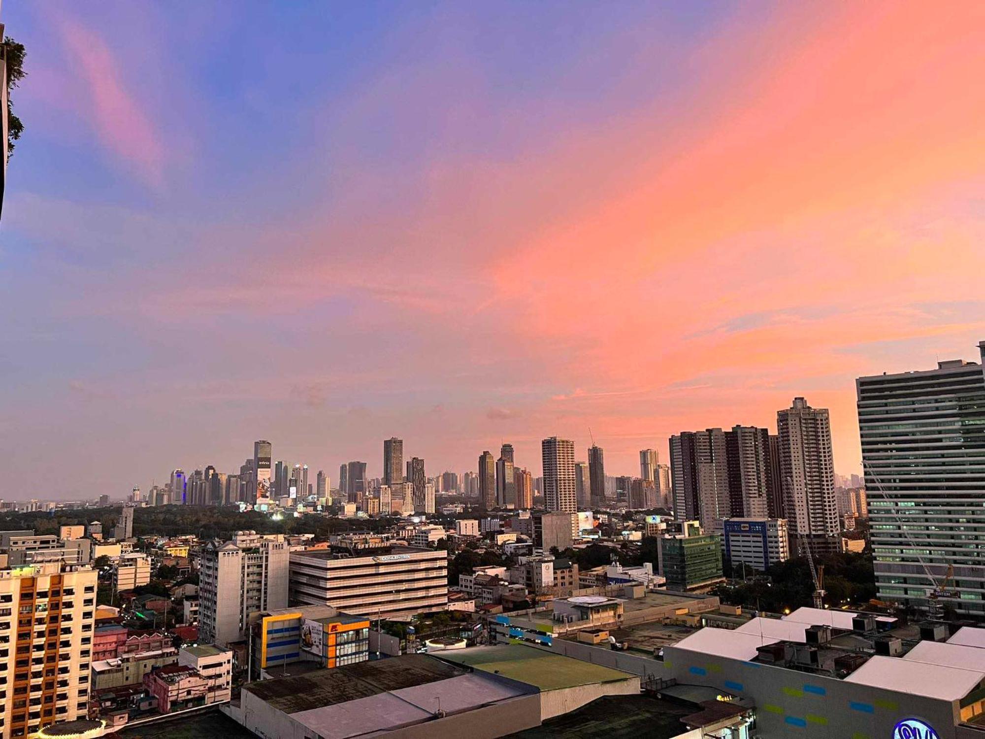 Апарт готель Manhattan Heights Towerb In Araneta Cubao 5Mins Walk To Smart Araneta Маніла Екстер'єр фото